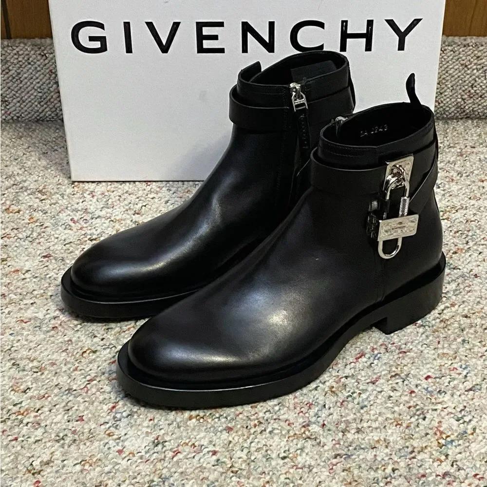 Givenchy Padlock Ankle Leather Boots size 40